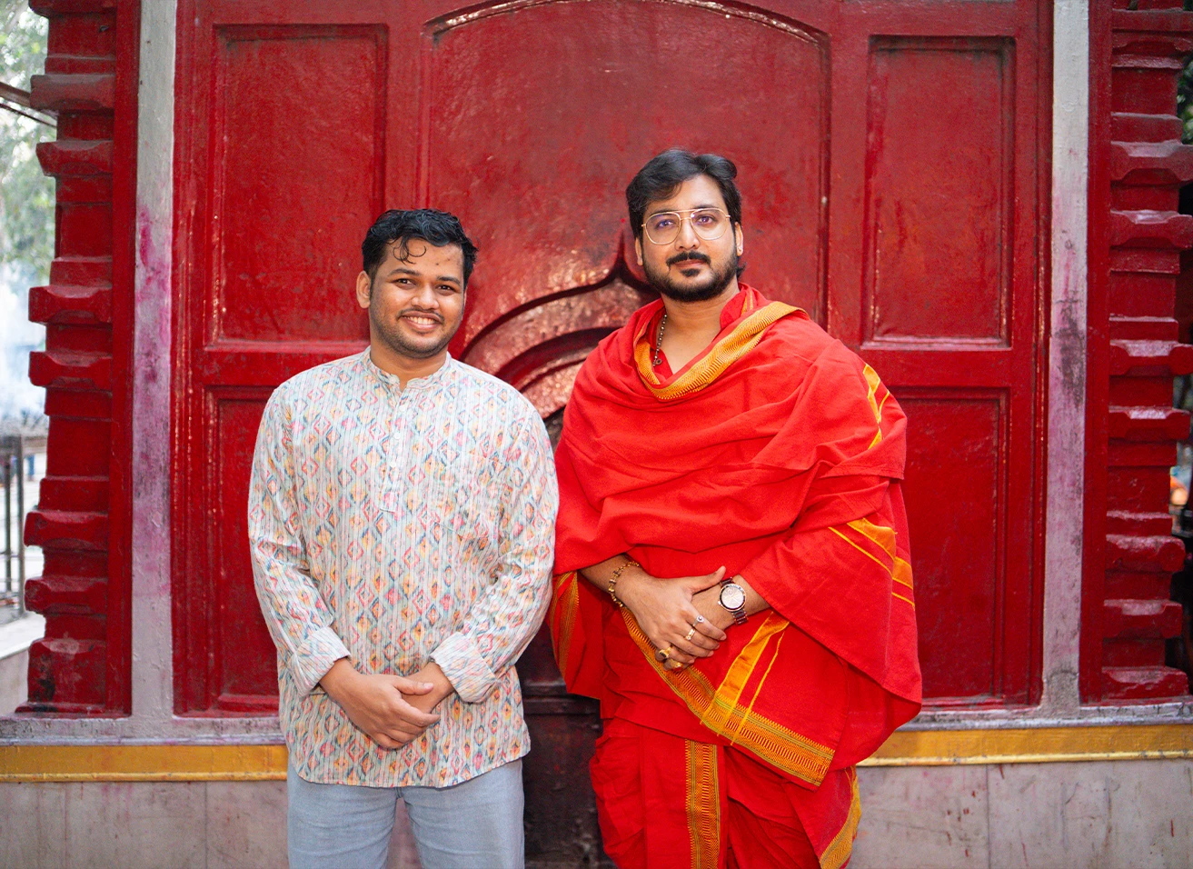 Devotees participating in Maha Ganapati Puja at Nabatara Institute led by Gaurav Tribedi for removing obstacles and attracting success